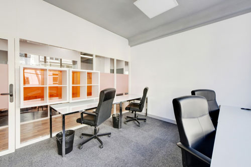 Bureau 4 à 5 postes à Paris